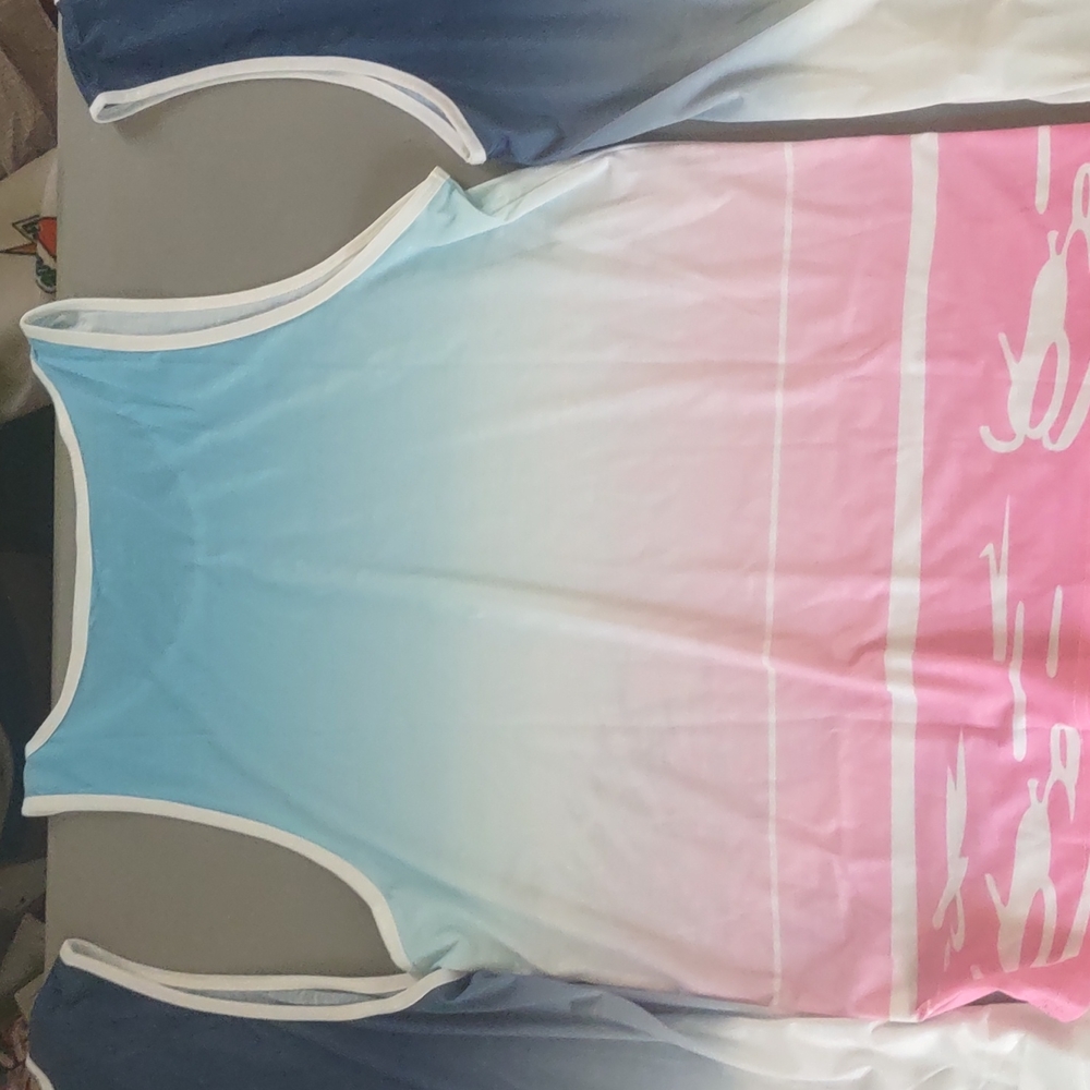 3 Tank tops XL - Picture 6 of 8